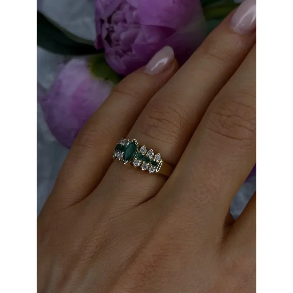 Elegant 14K Yellow Gold Emerald & White Topaz Ring Size 6